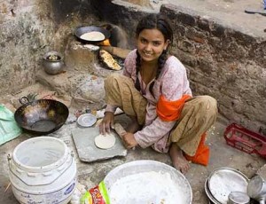 Woman cooking in Calcutta - Mindful Eating